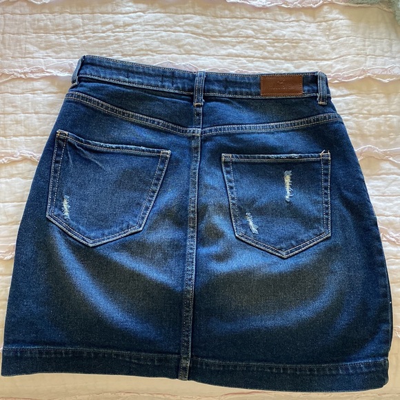 Hollister High Rise Denim Skirt (Vintage Stretch) - Picture 2 of 4